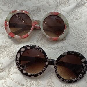 Floral and Black Round Sunglasses